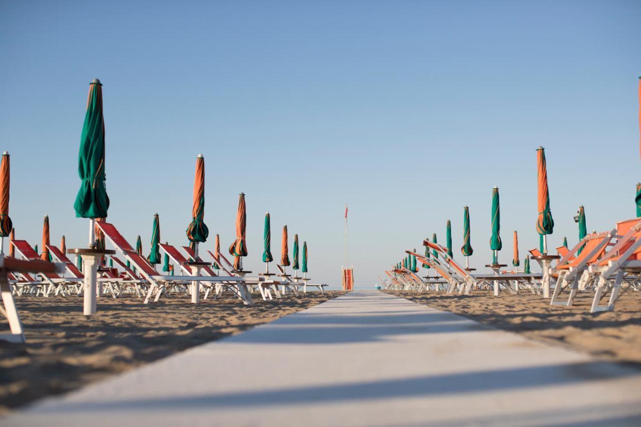 Litoraneo Suite Hotel Rimini Exterior foto